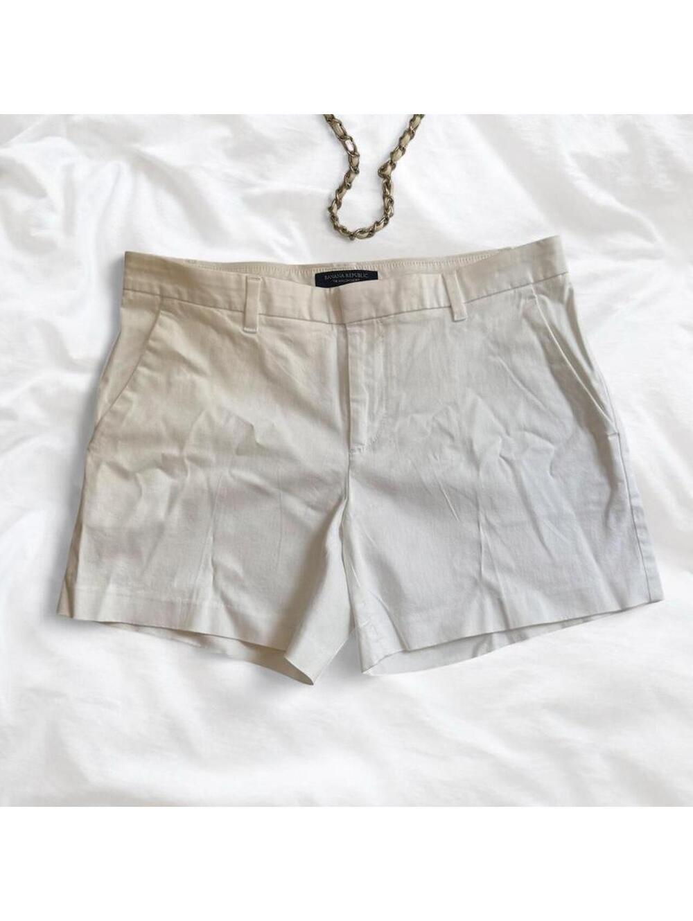 Banana Republic White Shorts Size 4